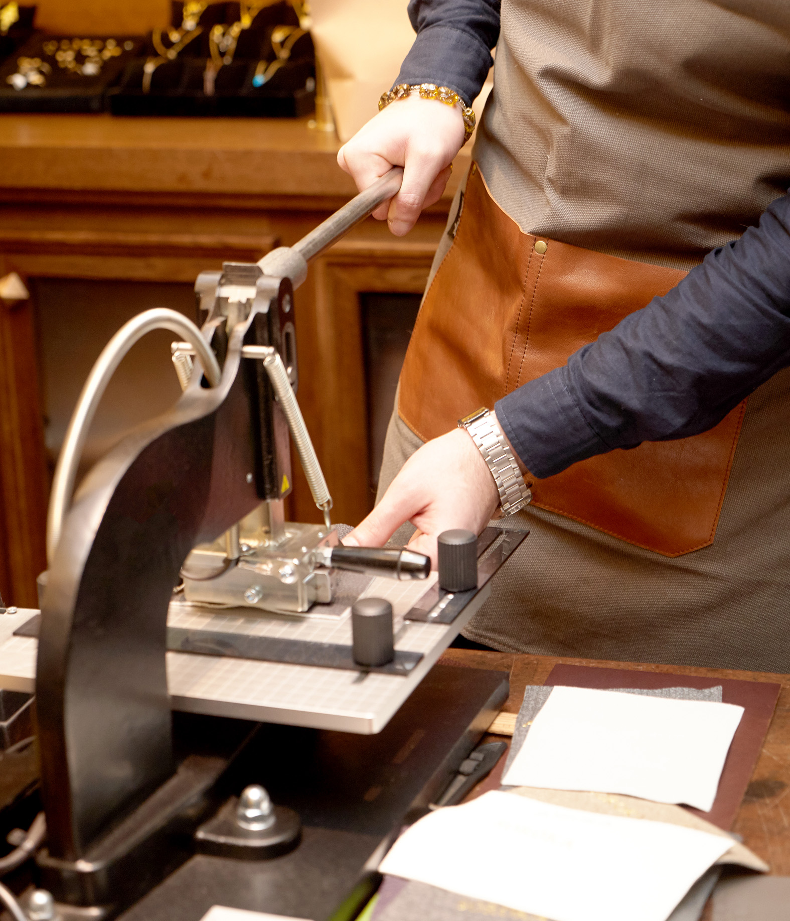 How to Set Up In-Store Product Personalisation with a Hot Foil Press