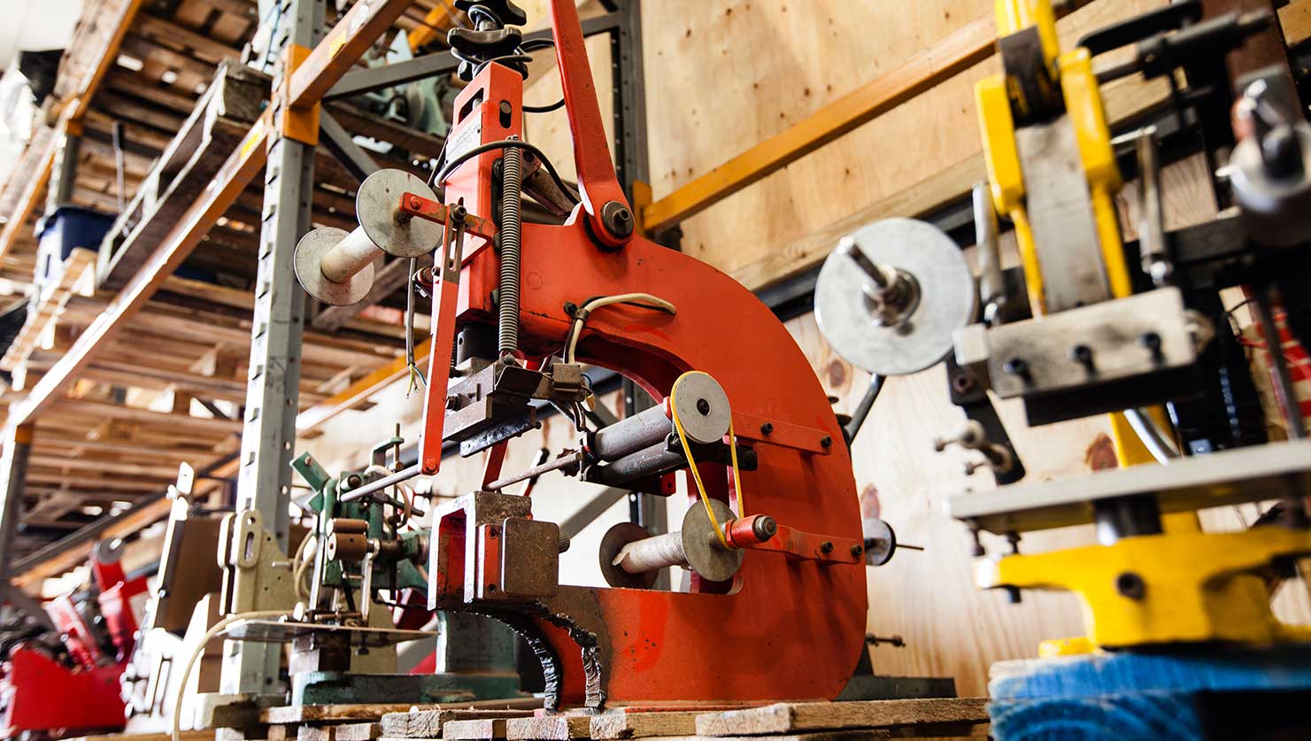 a john t marshall press being serviced