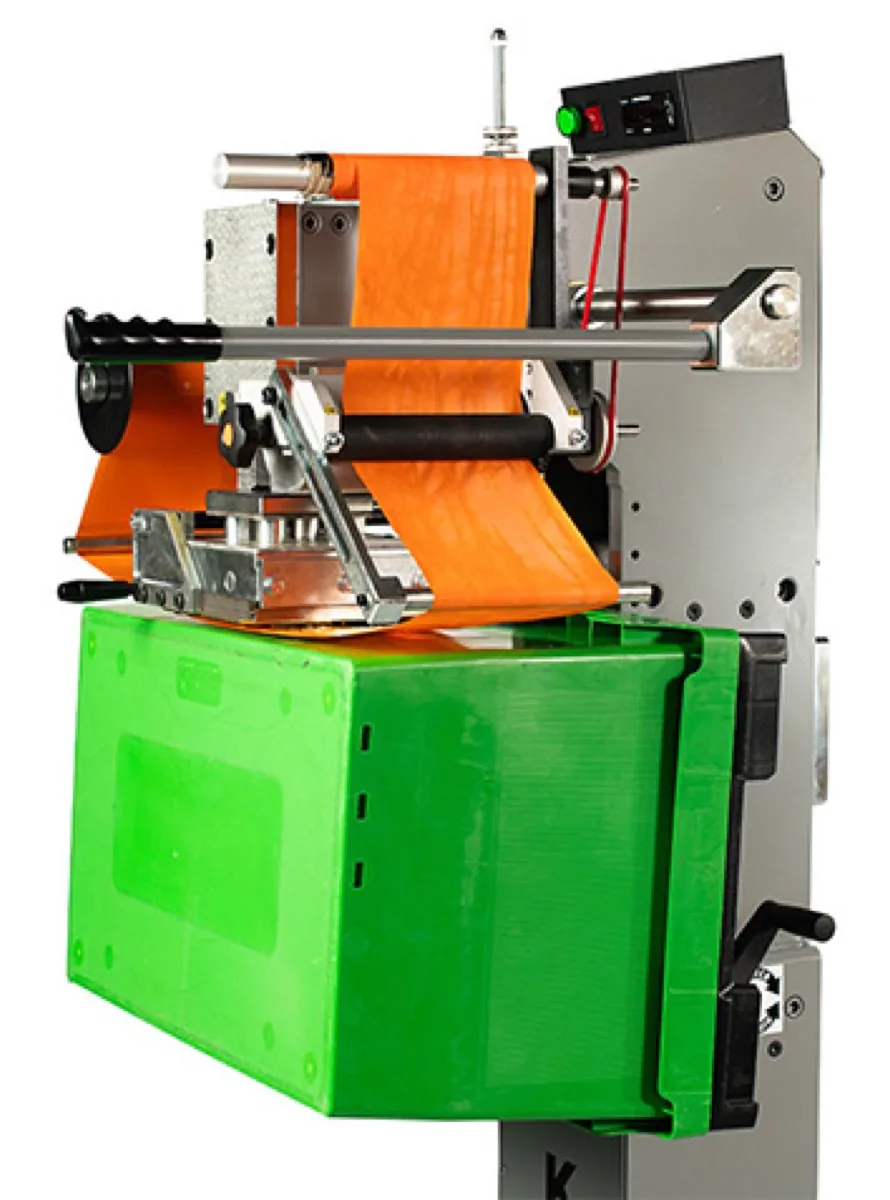 The KSF 6 large-format hot foil press