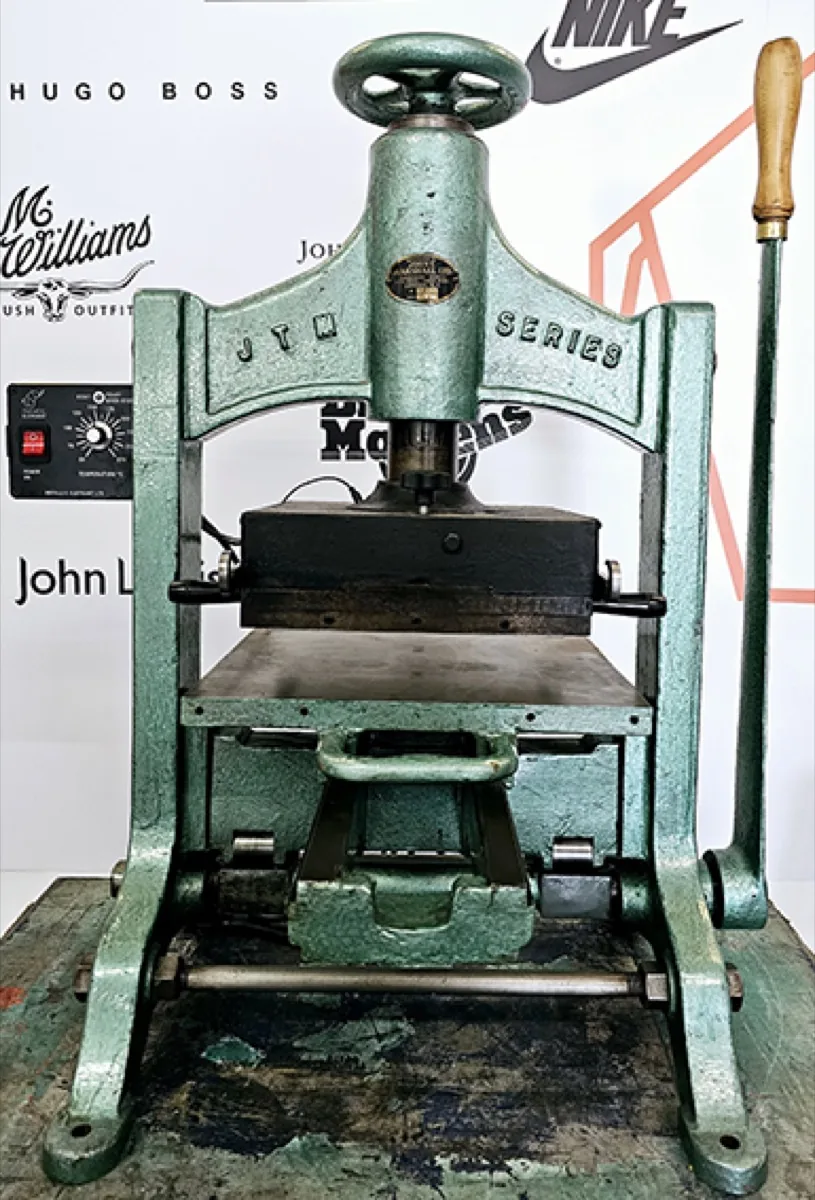 Bookbinding press, 9" × 8" chase